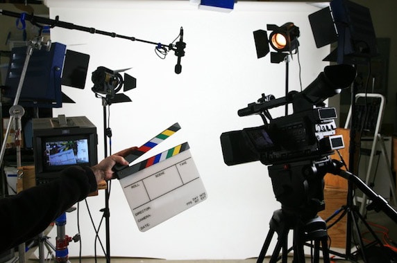 Multimedia-min Multimedia Translation